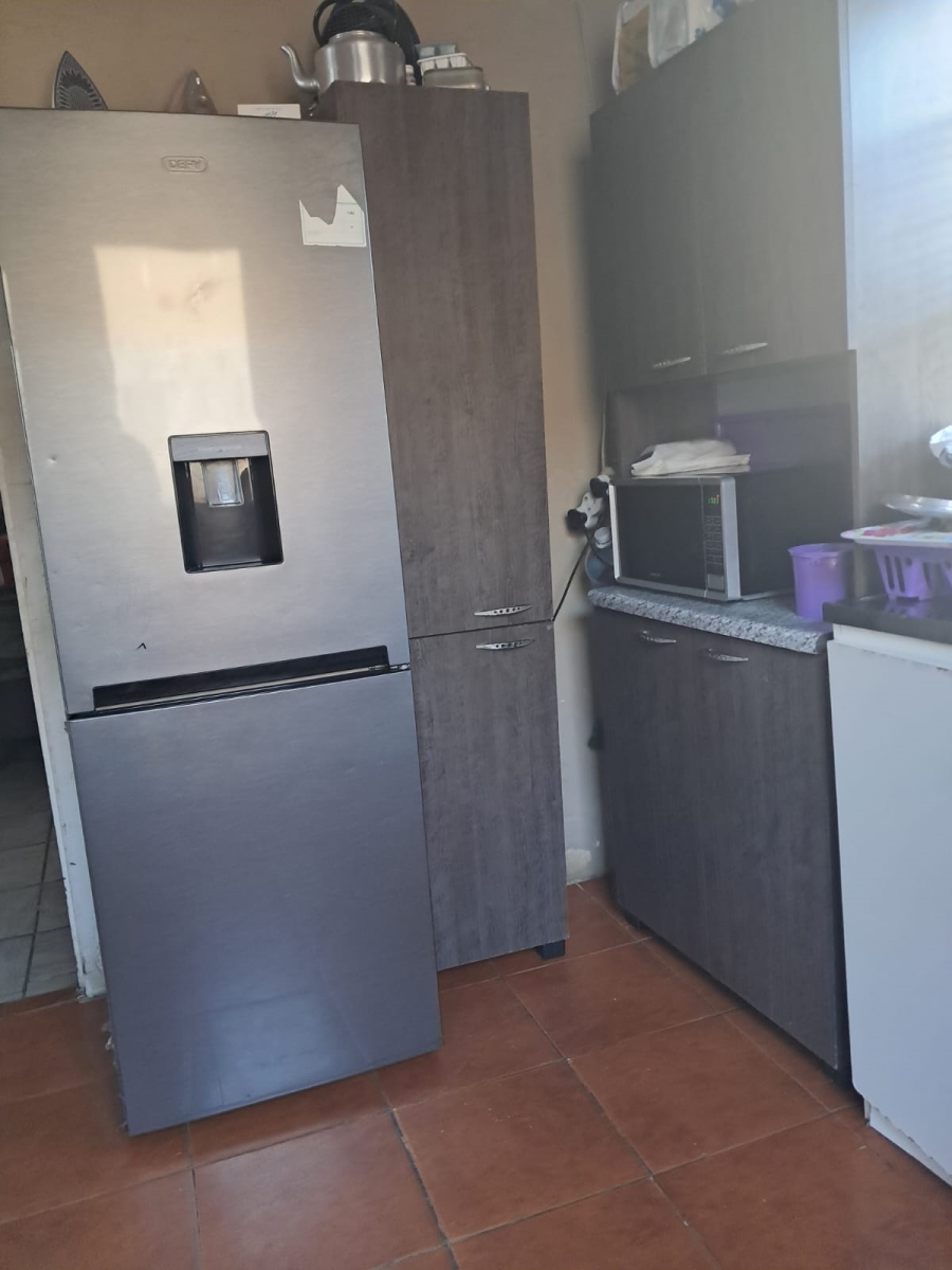 2 Bedroom Property for Sale in Kwazakhele Eastern Cape